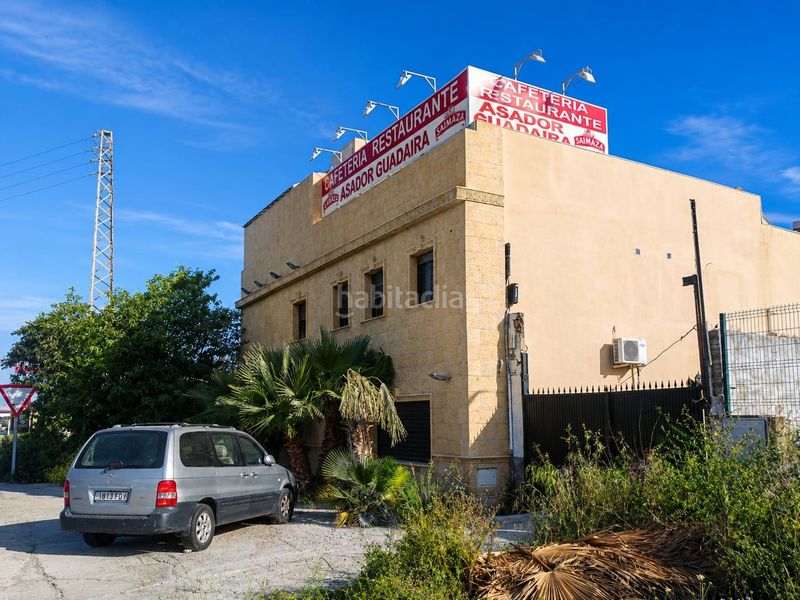 Foto ae1c3dbc-dea2-43d5-b9e9-724f70978a8a. Edifici a La Paz Alcalá de Guadaira