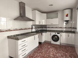 Affitto Casa a schiera in Nueva Alcalá. Adosado en nueva alcala