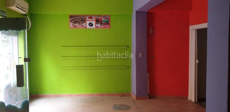 Foto c9b125c4-d9b3-4560-9f13-10387eb0cd74. Location local commercial dans Plaza de Toros - Santa Rita Almería