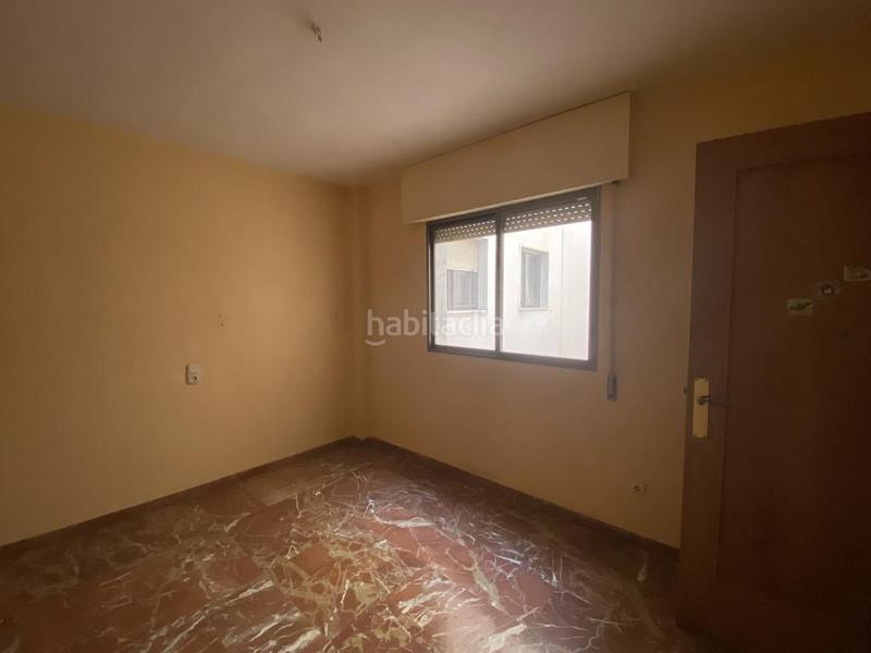 Foto 12dba8dc-ebaf-4303-bd9a-857dc5f4e7b2. Piso  en venta (c\ general segura) en Centro Almería