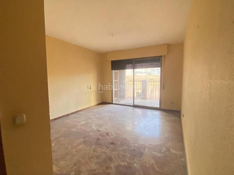 Foto 1c3fe55a-fa9d-4bef-9d67-fad0d18200f4. Piso  en venta (c\ general segura) en Centro Almería