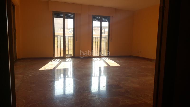 Foto 42384150-d189-465b-b0da-96dcdb2cfc4b. Piso  en venta (c\ general segura) en Centro Almería