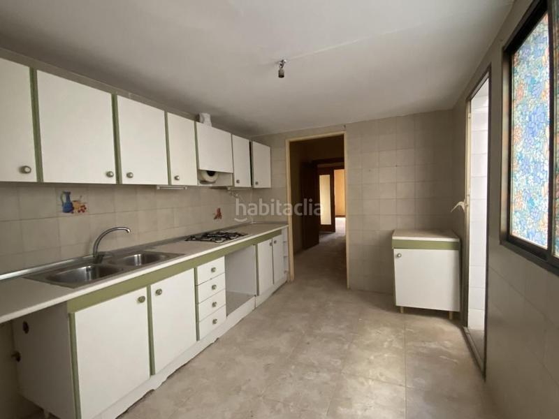 Foto 8b350fa1-f29d-402f-b5aa-ae9c444f84c2. Piso  en venta (c\ general segura) en Centro Almería