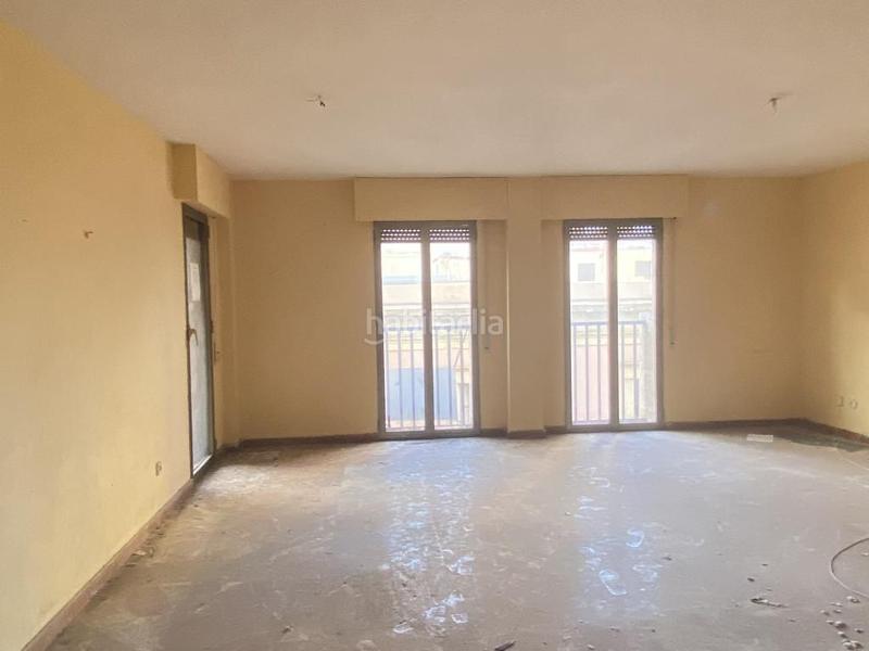 Foto c00f8ca8-1625-4a5a-890f-5dde03f37df0. Piso  en venta (c\ general segura) en Centro Almería