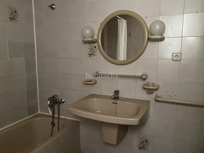 Foto fb2943eb-3bbb-47e2-932e-ddb75ac3416d. Piso  en venta (c\ general segura) en Centro Almería