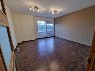 Etagenwohnung  Avenida de la vega de aca. Piso en venta (vega de aca)