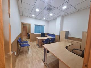 Bureau  Calle calzada de castro. Oficina en venta (c\ calzada de castro)