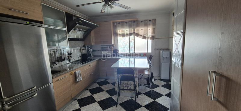 Foto d427b59a-d780-4c49-9b35-384cac7872b4. Àtic amb xemeneia aparcament a Los Molinos - Villa Blanca Almería