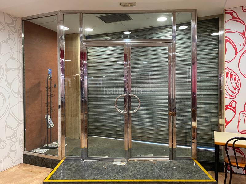 Foto 4431bdd1-16fc-4742-9ba8-c3c96ce40afc. Alquiler local comercial  en venta o alquiler (avd. mediterraneo) en Almería