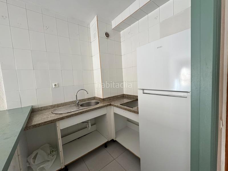 Foto 2df55af3-e748-4ba5-847c-87dd4bf6d786. Apartamento piso en venta (c\antonio atienza) en Ciudad Jardín - Tagarete - El Zapillo Almería
