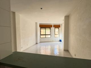 Piccolo appartamento in Calle Antonio Atienza