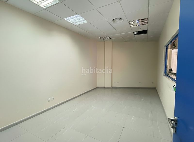 Foto 5e47cb98-a91a-4811-b26e-b4b8a23cfdbb. Lloguer local comercial a Oliveros - Altamira Almería