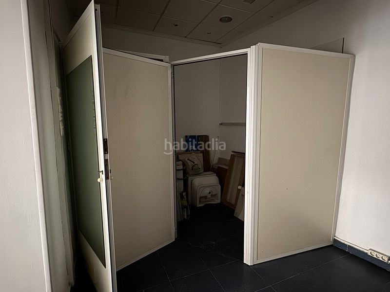 Foto d74bbe78-98d3-4994-85ec-f9abaf8b5038. Lloguer local comercial a calle azara 3 a Centro Almería