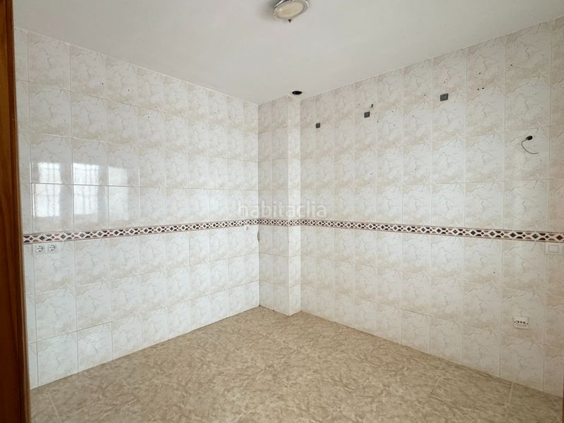 Foto 47d7f1ce-5773-487f-ac5f-c2619d0964fb. Casa aparellada a Retamar Almería