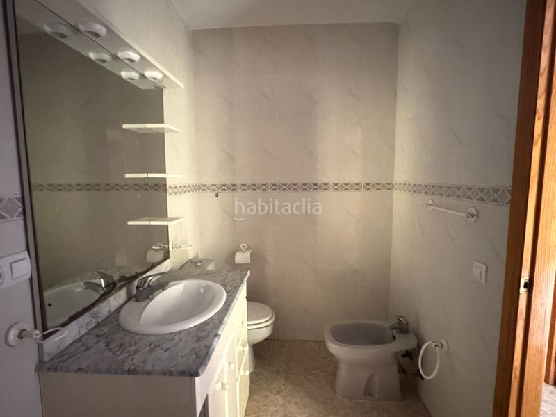 Foto 7d04dc6a-d57b-4522-8460-474b3069b834. Casa aparellada a Retamar Almería