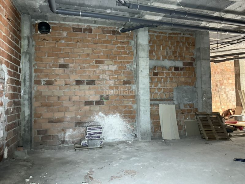 Foto df3a4dba-87e2-4ff3-9f2f-723dcafd7c32. Lloguer local comercial a plaza vivas pérez 4 a Centro Almería