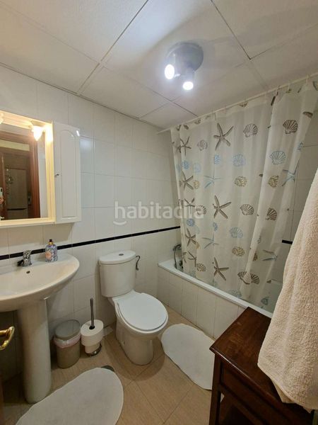 Foto 15c582c7-ff64-4d8d-a7f0-4b8df1b83780. Piso en n/a 21 en Centro ciudad Fuengirola