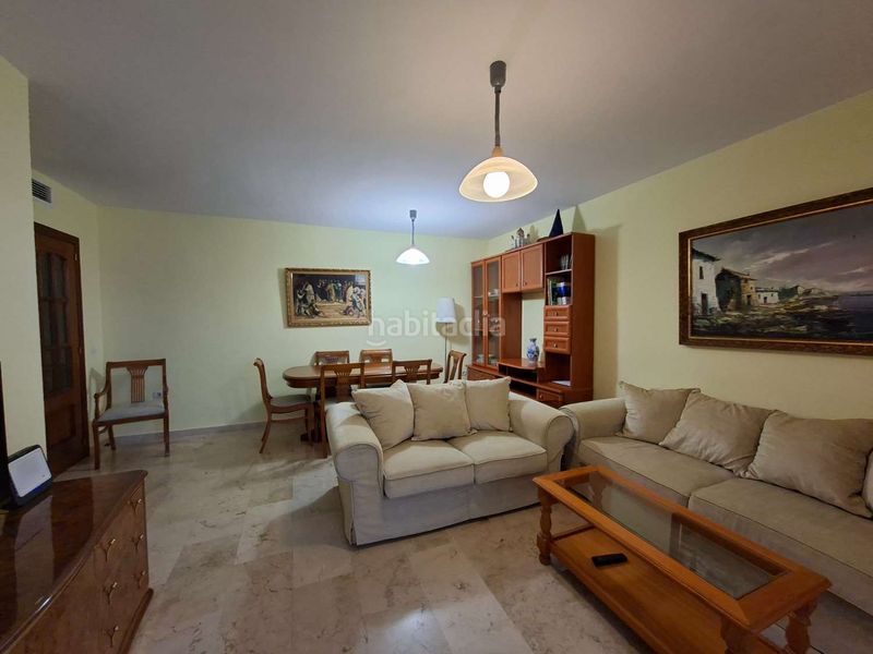 Foto d19b0e1d-eff2-47ce-9efd-d06051606a6a. Piso en n/a 21 en Centro ciudad Fuengirola