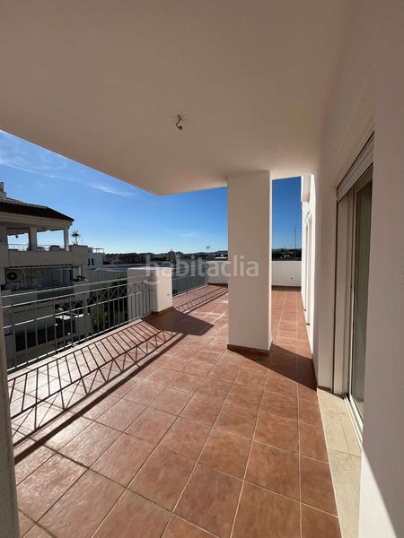 Foto 485f4908-d0a0-4a18-98ba-f48118b5f57d. Piso en Los Pacos Fuengirola