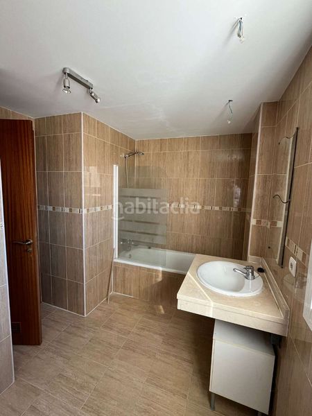 Foto a168b188-f69e-4e12-92ee-e04ef0dfc73e. Piso en Los Pacos Fuengirola