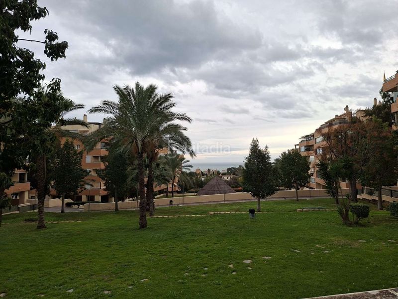 Foto 3603f894-ce2f-449f-bc3f-765386a66461. Piso en n/a en El Pinillo Torremolinos