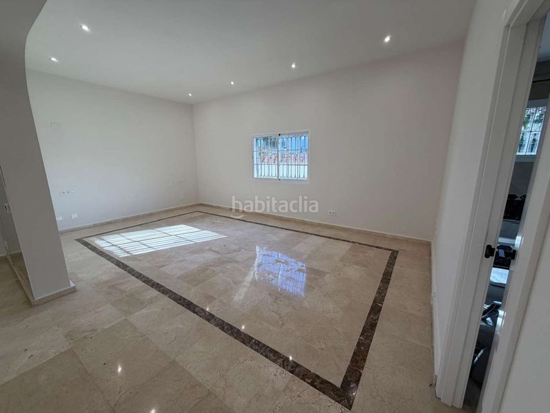 Foto 2970ec8a-17c7-4c5d-bea4-a77f3725bcee. Chalet en Las Brisas Marbella