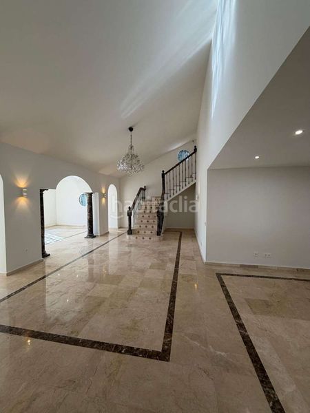 Foto 3263c2ca-af23-43e8-b736-cbbfa1687cc6. Chalet en Las Brisas Marbella