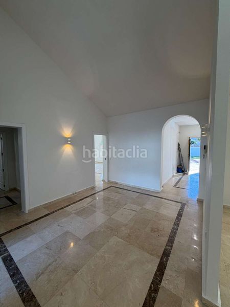 Foto 686b08e5-4384-4f30-a018-75b4a73fc36a. Chalet en Las Brisas Marbella
