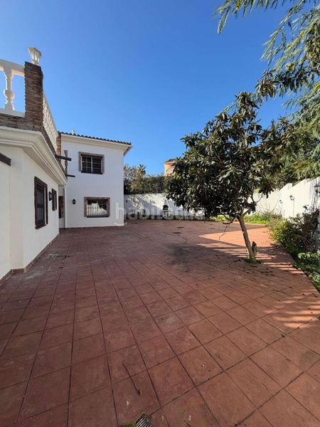 Foto aa624c66-93fd-4984-ae56-4acbda1fd3b9. Chalet en Las Brisas Marbella