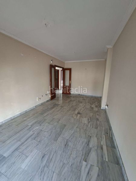 Foto 0e2e12d0-a4d6-4883-b11c-d615f2bb1f35. Appartamento in n/a 4 in Guadalmar Málaga
