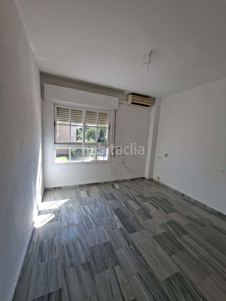Foto c008e6fe-8145-48c5-94c1-88de9ee583a6. Appartamento in n/a 4 in Guadalmar Málaga