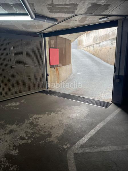 Foto 5d76bef1-d0a3-4094-a711-38ba3bd66704. Aparcament cotxe a Centre-Estació Gavà