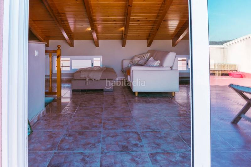Foto 0094304c-64ec-45ce-9882-43858059595f. Casa formidable casa de 4 dormitorios , buhardilla , 2 superbalcones, terraza, jardín y mucho más en Sant Climent de Llobregat