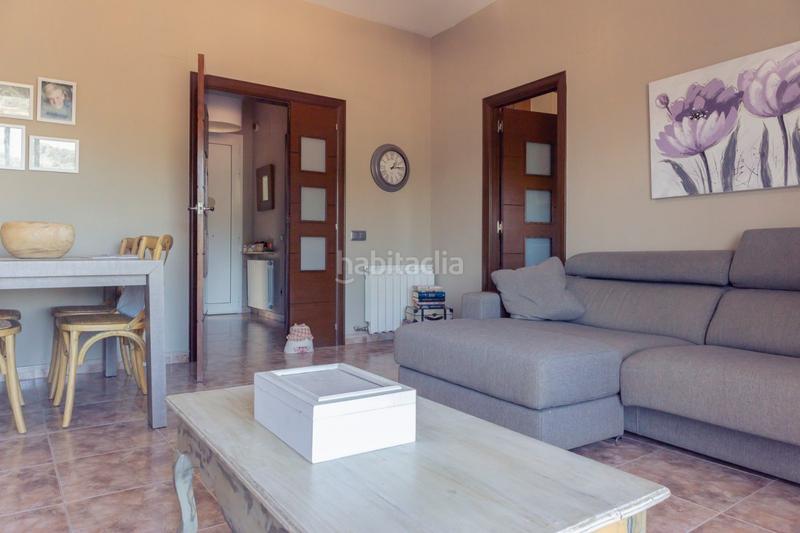 Foto 1aa47af7-10e9-4ab6-9150-d495b1dd8aba. Casa formidable casa de 4 dormitorios , buhardilla , 2 superbalcones, terraza, jardín y mucho más en Sant Climent de Llobregat