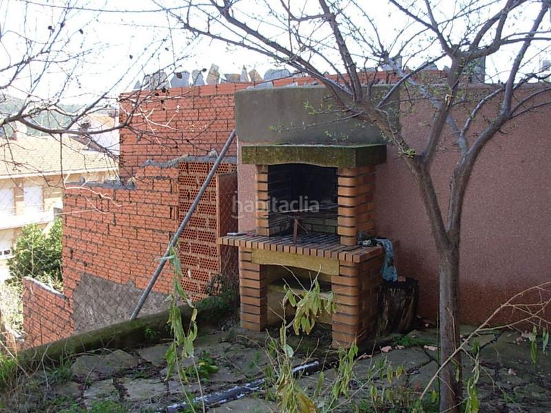 Foto 2fe2facd-2e8a-41e8-9f43-ea777328a4b1. Casa formidable casa de 4 dormitorios , buhardilla , 2 superbalcones, terraza, jardín y mucho más en Sant Climent de Llobregat