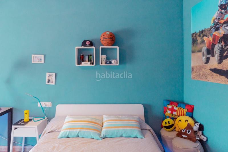 Foto 64564538-7962-4492-8b44-bfb567158049. Casa formidable casa de 4 dormitorios , buhardilla , 2 superbalcones, terraza, jardín y mucho más en Sant Climent de Llobregat