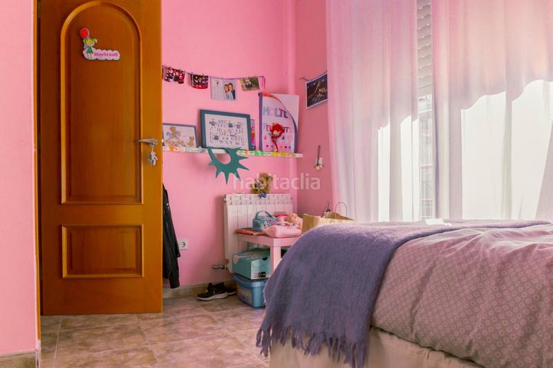 Foto 712b0132-cec6-42ef-ae7a-2fc218890234. Casa formidable casa de 4 dormitorios , buhardilla , 2 superbalcones, terraza, jardín y mucho más en Sant Climent de Llobregat