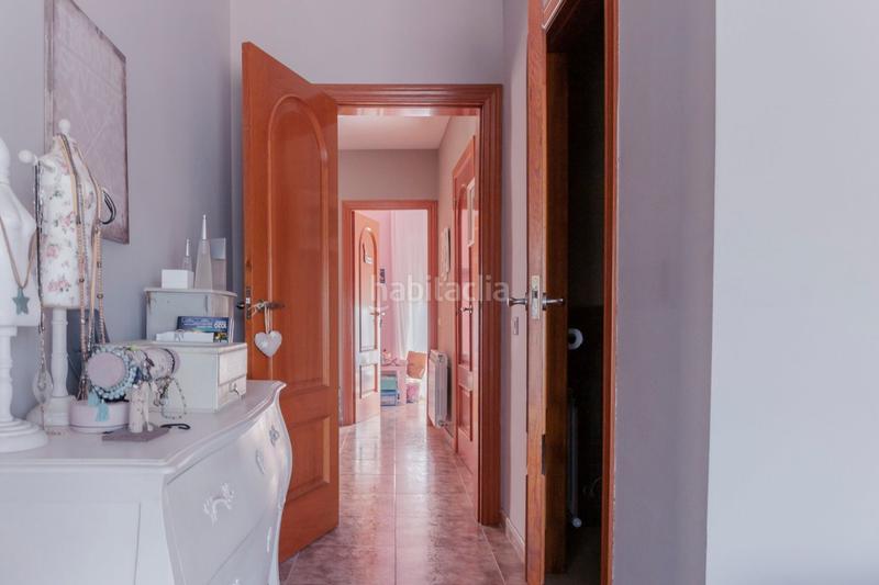Foto 846c0fc0-f41a-4fde-a3ed-0a27de26e268. Casa formidable casa de 4 dormitorios , buhardilla , 2 superbalcones, terraza, jardín y mucho más en Sant Climent de Llobregat
