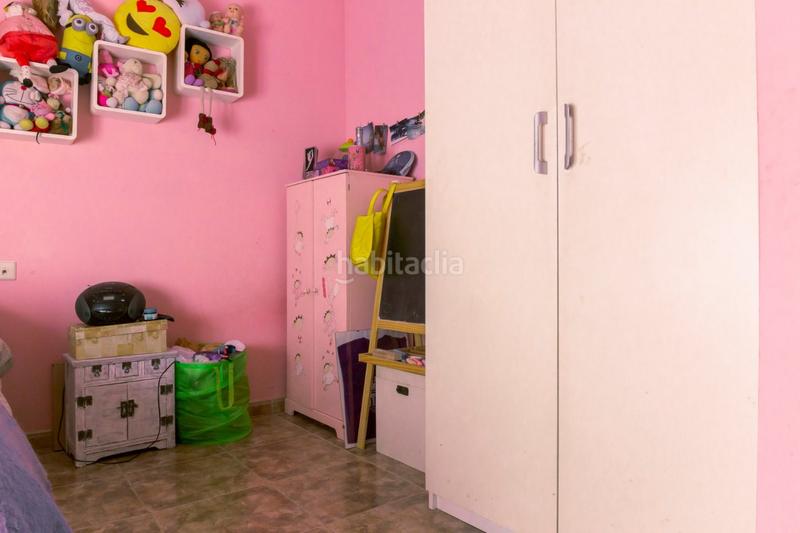 Foto 8fe91764-8f6d-47df-ac2e-5bc4c677e668. Casa formidable casa de 4 dormitorios , buhardilla , 2 superbalcones, terraza, jardín y mucho más en Sant Climent de Llobregat