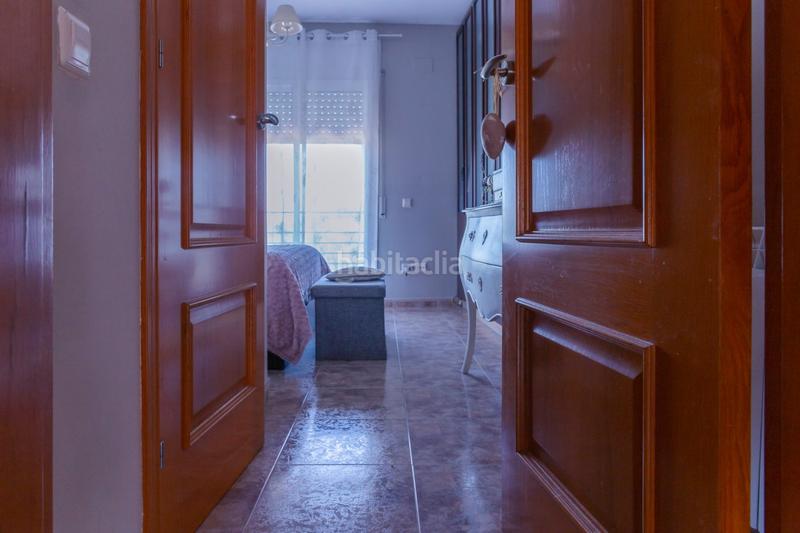 Foto a76f925d-23c8-42f2-bfda-1daa4fcb719a. Casa formidable casa de 4 dormitorios , buhardilla , 2 superbalcones, terraza, jardín y mucho más en Sant Climent de Llobregat