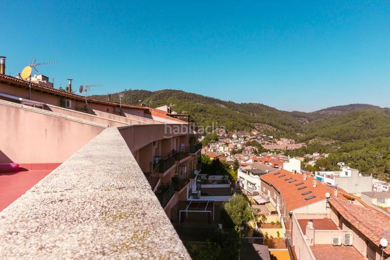 Foto af9841e1-fdee-4a80-b17e-6247766dbdf0. Casa formidable casa de 4 dormitorios , buhardilla , 2 superbalcones, terraza, jardín y mucho más en Sant Climent de Llobregat