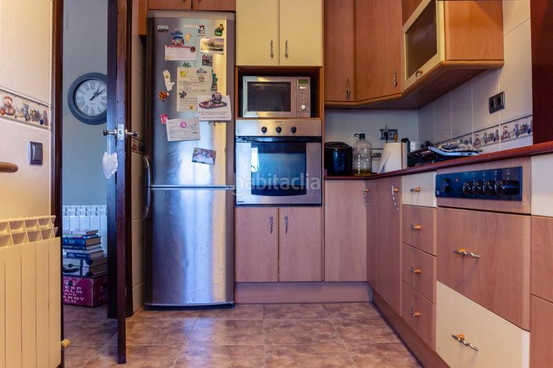 Foto cbd62abf-2cbb-4b99-92ab-14631ac7ddd4. Casa formidable casa de 4 dormitorios , buhardilla , 2 superbalcones, terraza, jardín y mucho más en Sant Climent de Llobregat