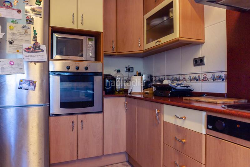 Foto d4f35e1f-e228-4d2f-bfd5-aee9f63baf36. Casa formidable casa de 4 dormitorios , buhardilla , 2 superbalcones, terraza, jardín y mucho más en Sant Climent de Llobregat