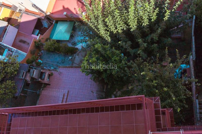 Foto f37b5b0b-15b7-412d-8844-ca8f44a9efa0. Casa formidable casa de 4 dormitorios , buhardilla , 2 superbalcones, terraza, jardín y mucho más en Sant Climent de Llobregat