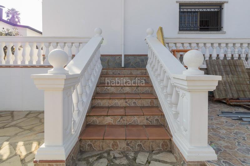 Foto 001e6501-2ca0-48e8-9426-ad898ce63a65. Casa amb aparcament a Torrent Ballester Viladecans