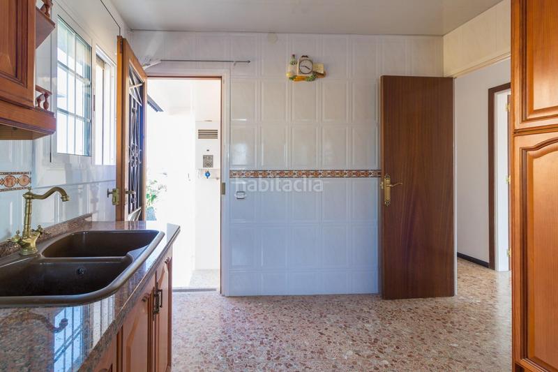 Foto 47b66b84-f86a-40df-b60b-ccbf53d25178. Casa amb aparcament a Torrent Ballester Viladecans