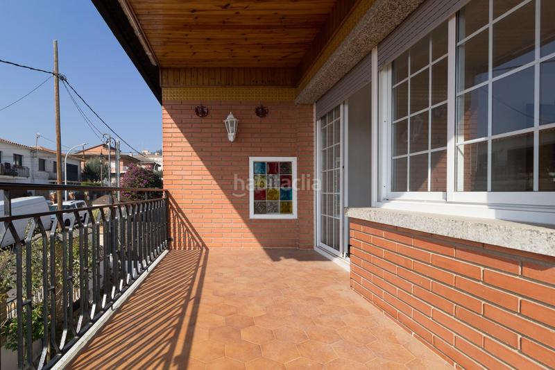 Foto 5df3578c-ac87-44c3-86fb-a00689c34abe. Casa amb aparcament a Torrent Ballester Viladecans