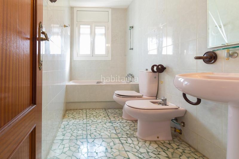 Foto d1395e92-71e5-4219-8c23-bb10b394d147. Casa amb aparcament a Torrent Ballester Viladecans