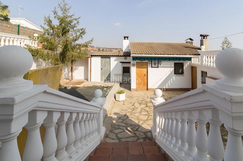 Foto ea846392-3b81-46bd-b22f-edc390530daa. Casa amb aparcament a Torrent Ballester Viladecans