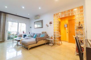 Appartement  Sant climent. Novedad. piso con 3 dormitorios, 2 baños, 2 balcones. ascensor.